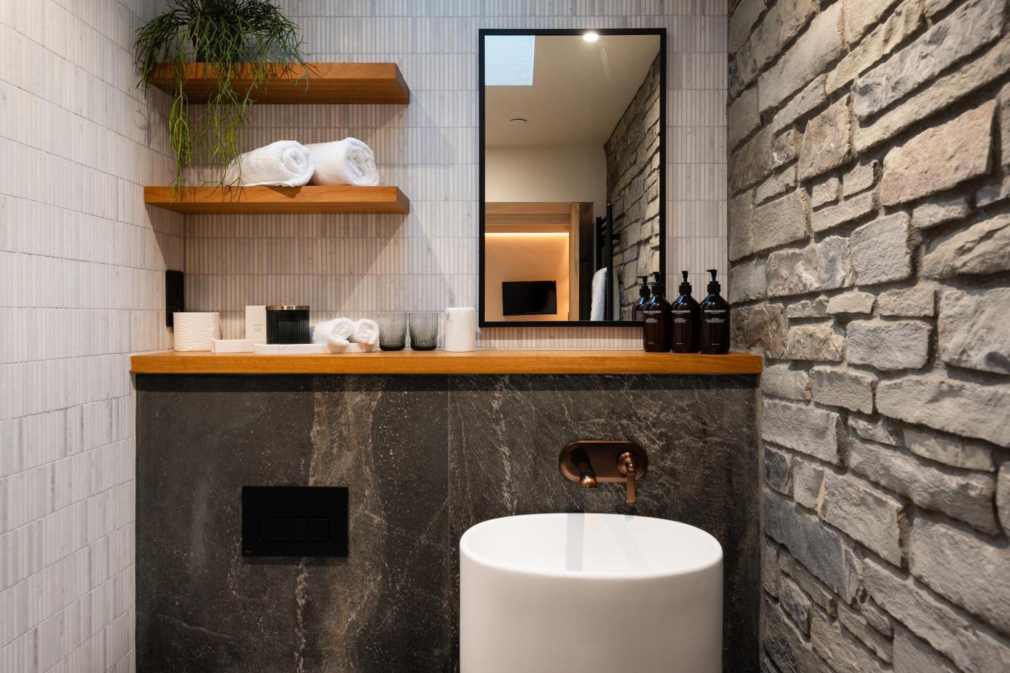 Hive Townhouse Hotel